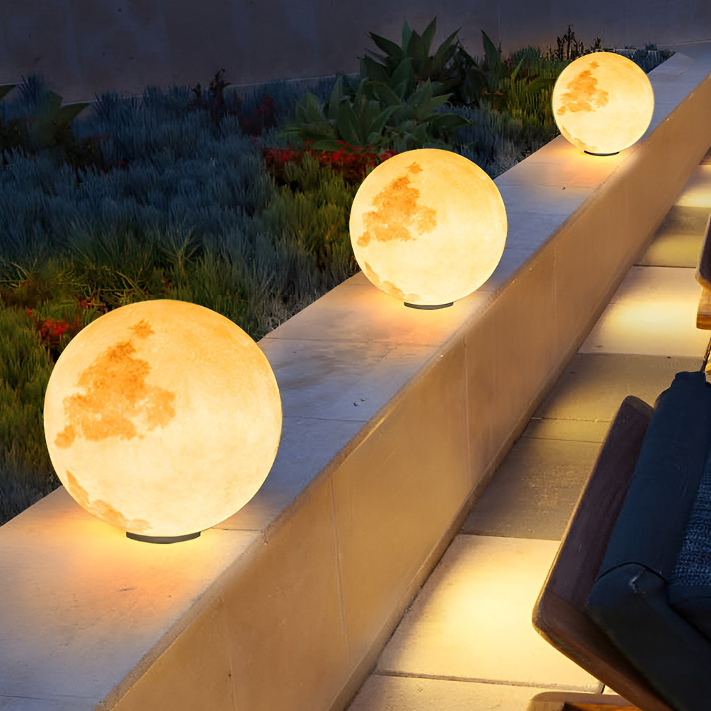 Norin Moon Modern Solar Post Caps PE Pillar Light