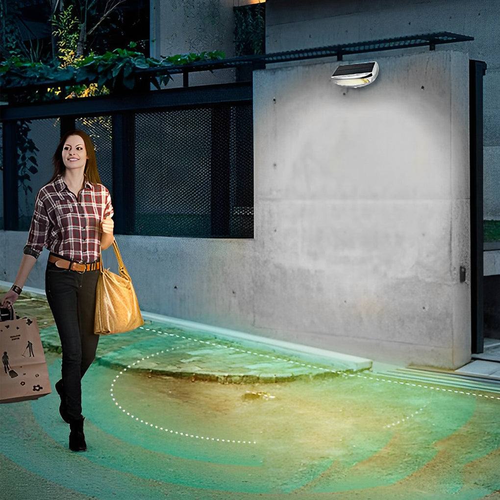 Mildre Motion Sensor Adjustable Solar ABS Outdoor Wall Lamp