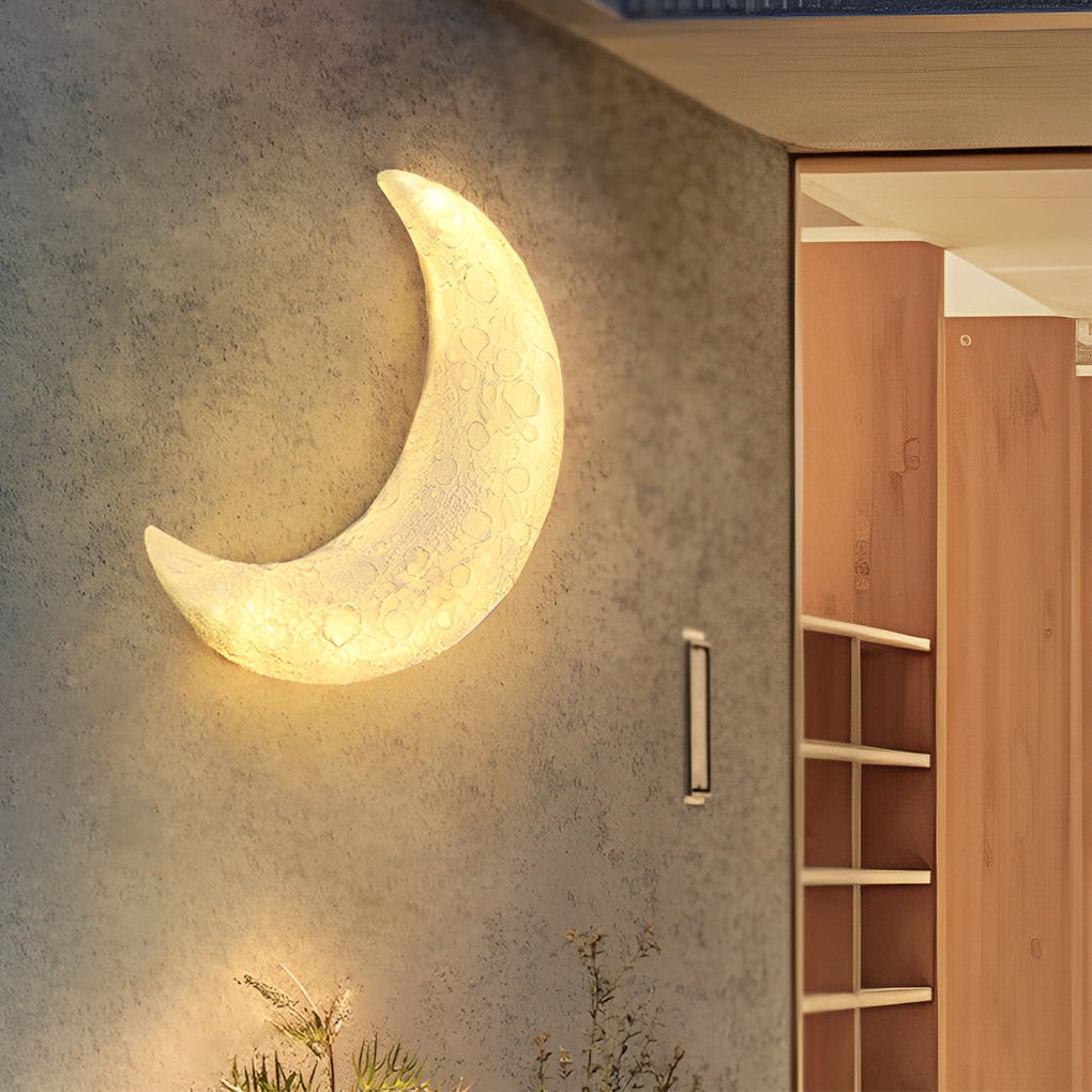 Berti Creative Moon LED Modern Resin Outdoor Wall Sconce