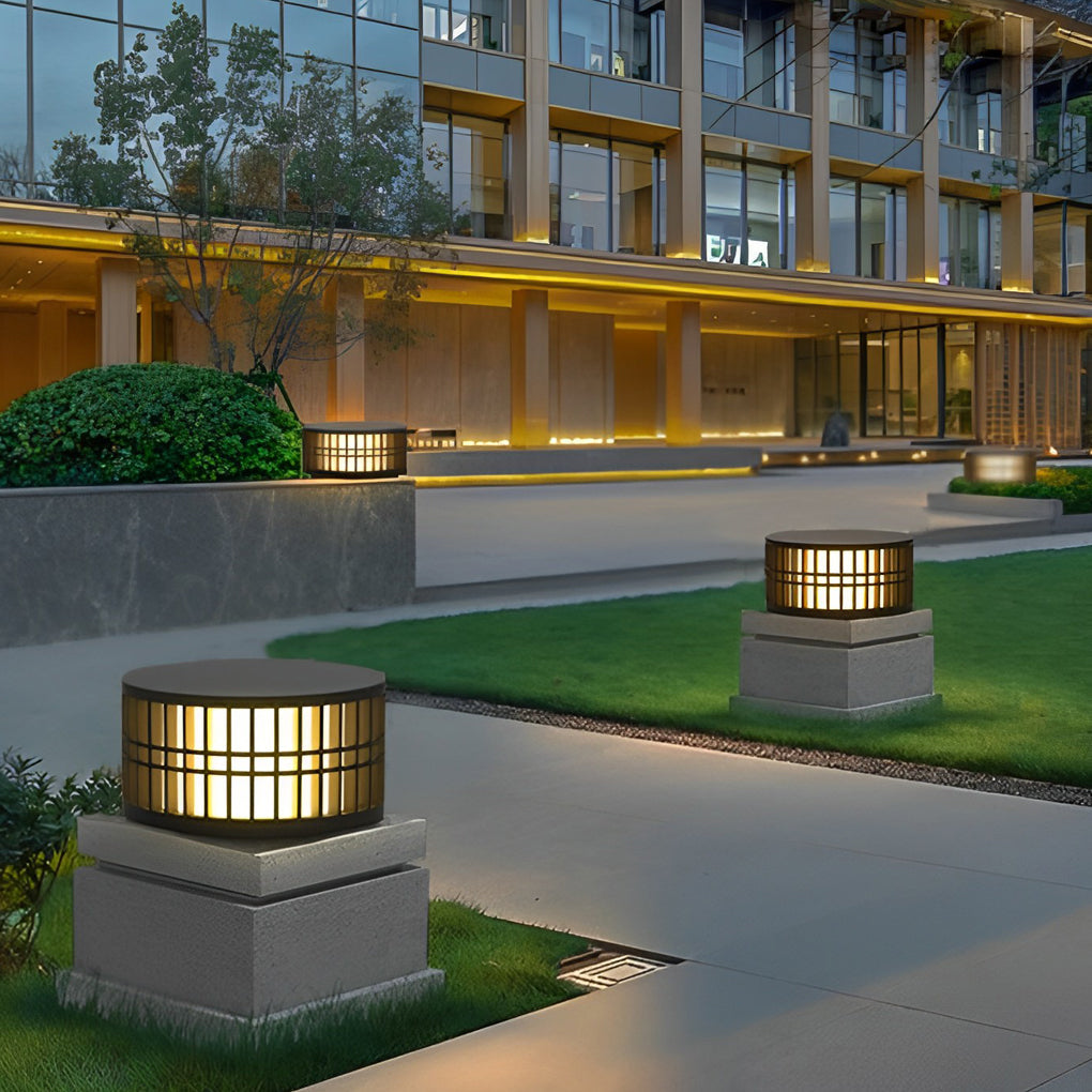Shining Round Creative LED Modern Steel Outdoor Fence Post Lights
