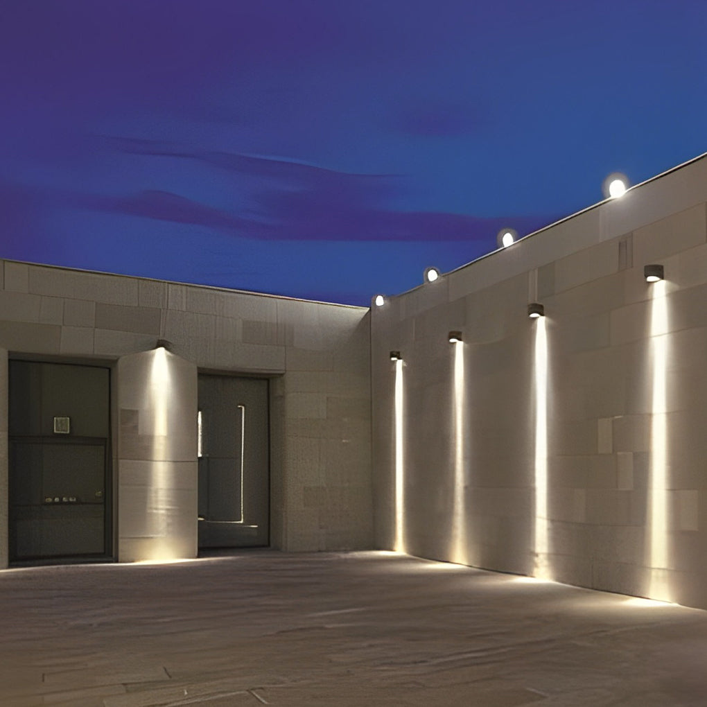 Gifford LED Classic Modern Outdoor Wall Lamp