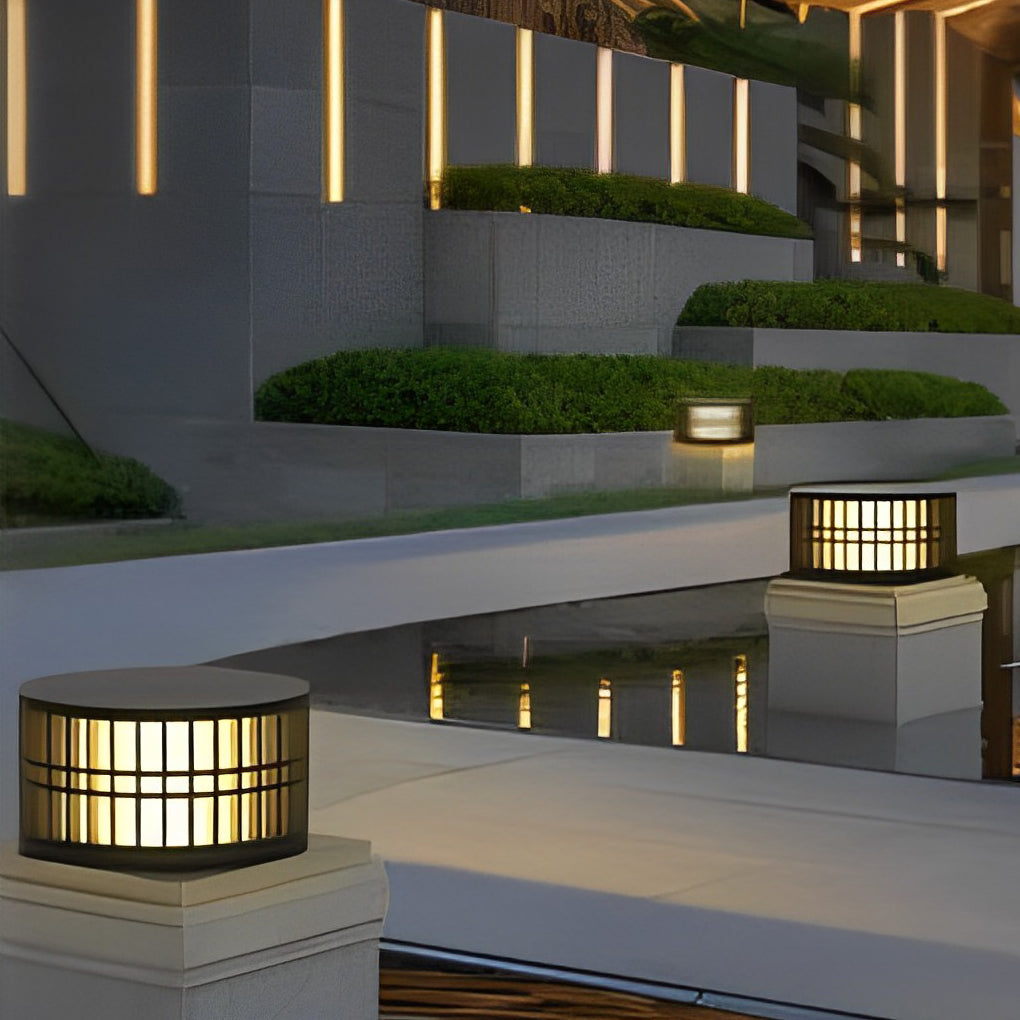 Shining Round Creative LED Modern Steel Outdoor Fence Post Lights