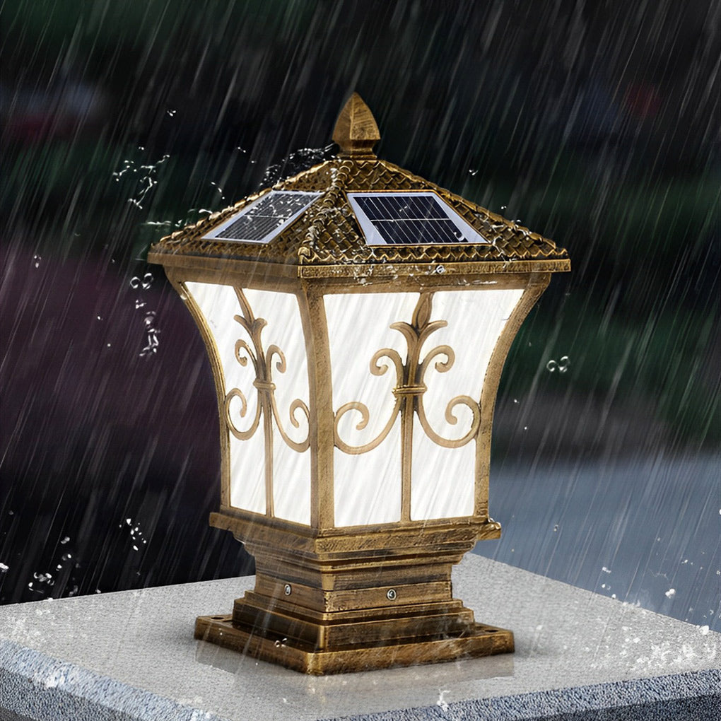 Leon Vintage Automatic Outdoor Fence Post Lights