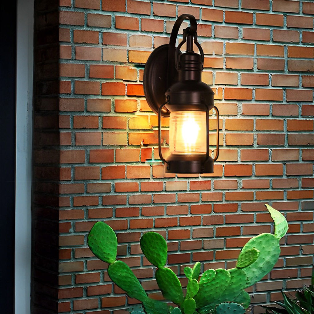 Jillian Vintage Versatile Outdoor Light