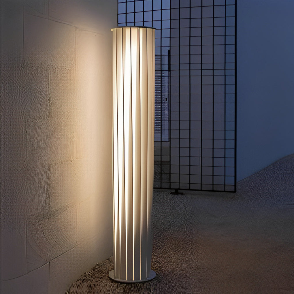 Noble Twisted Modern Solar Outdoor Lawn Lights