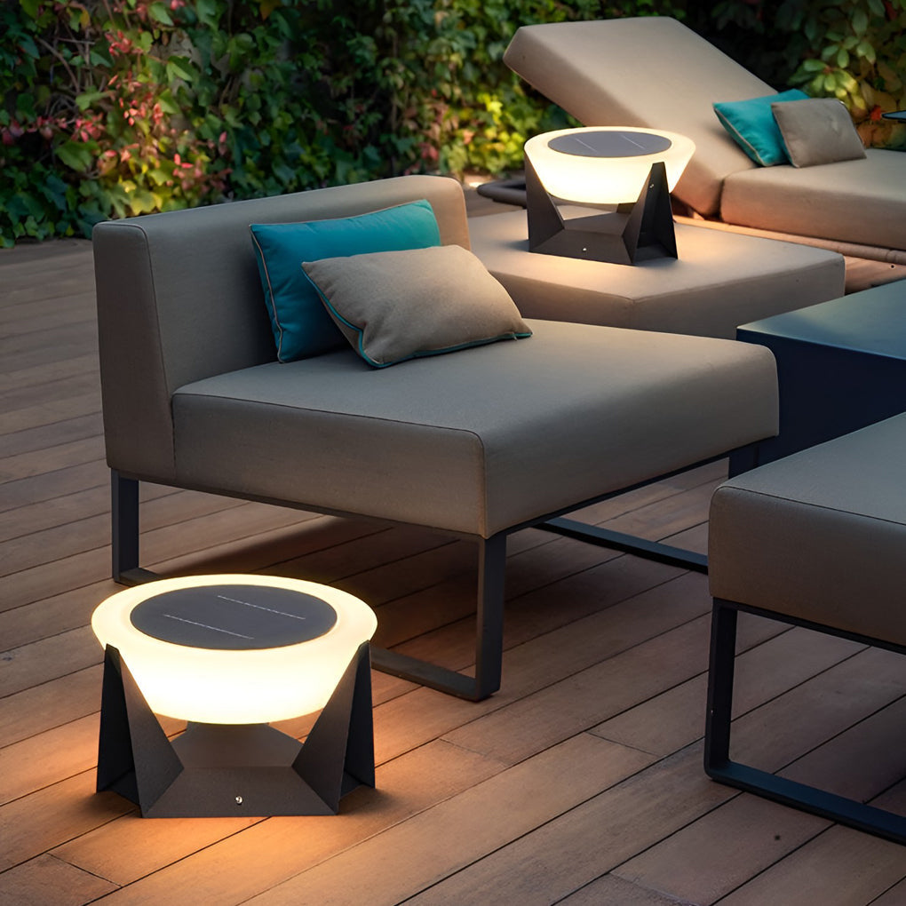 Eunice LED Modern Steel Outdoor Post Pillar Light