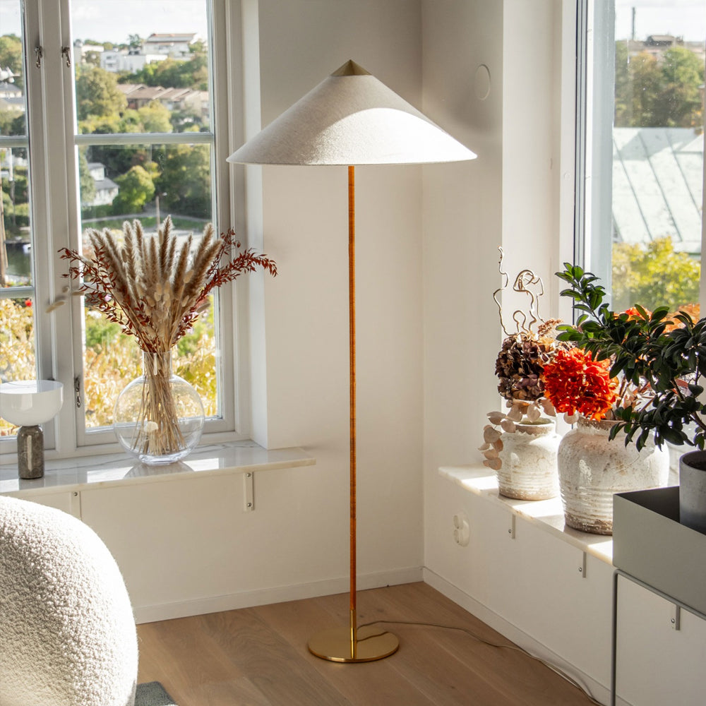 Docor Minimalist Floor Lamp-Neutral Decor