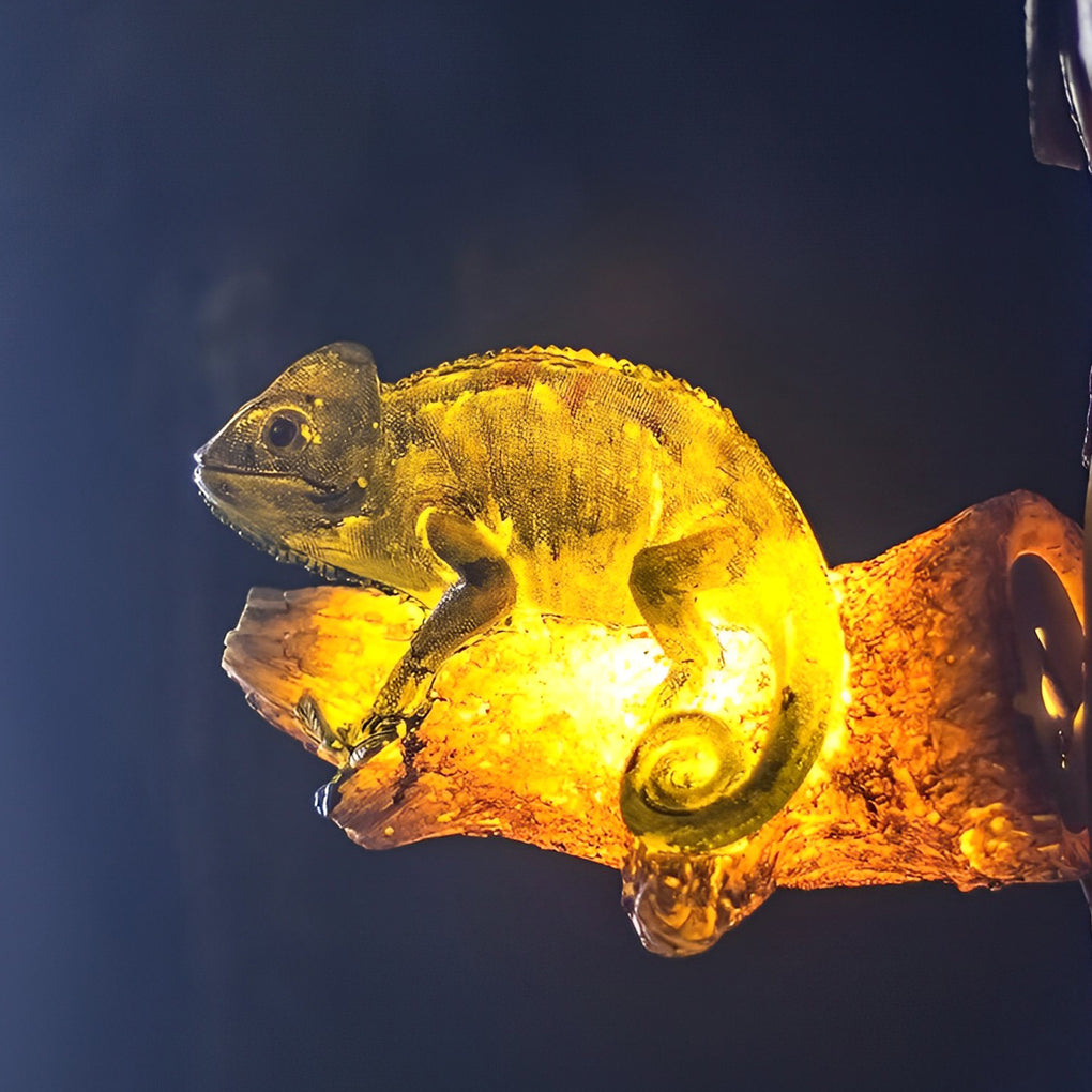 Michael Simulation Animal Parrot LED Resin Outdoor Lights