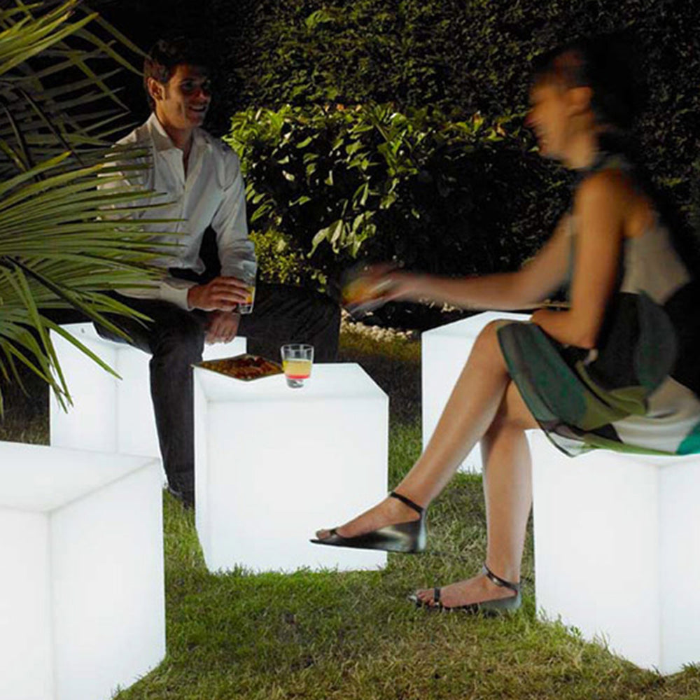 Ray Minimalist Square Acrylic Outdoor Ground Lamp, White - Neutral Decor