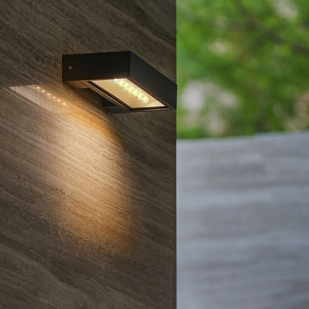 Ray Modern rectangular Solar Waterproof Outdoor Wall Lamp, Black - Neutral Decor