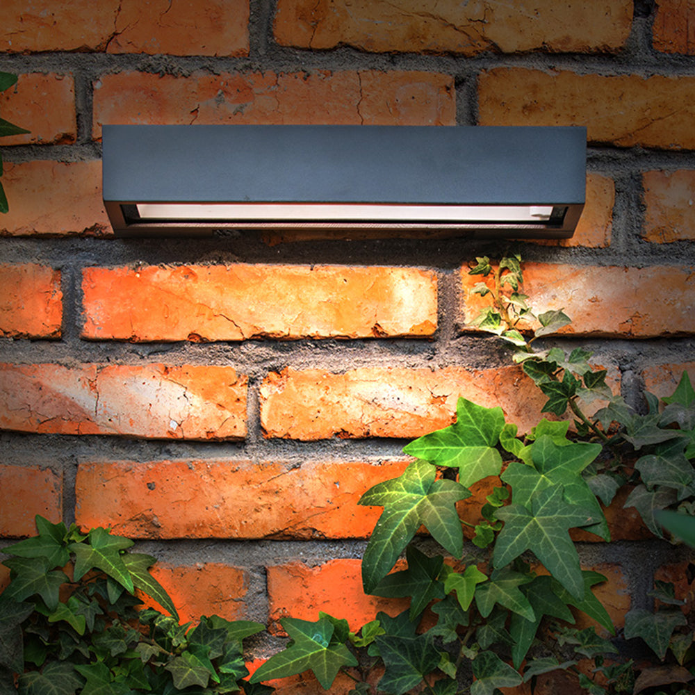 Ray Modern rectangular Solar Waterproof Outdoor Wall Lamp, Black - Neutral Decor