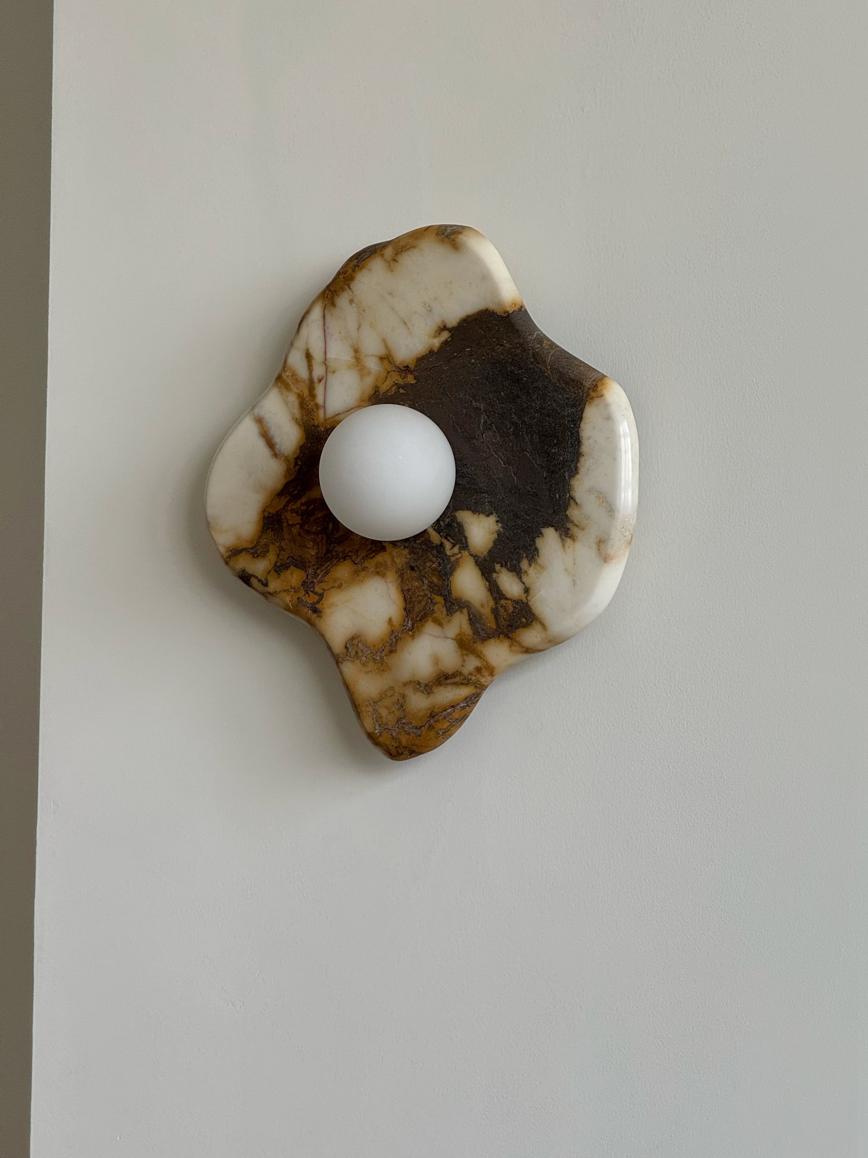 Calista Wall Lamp