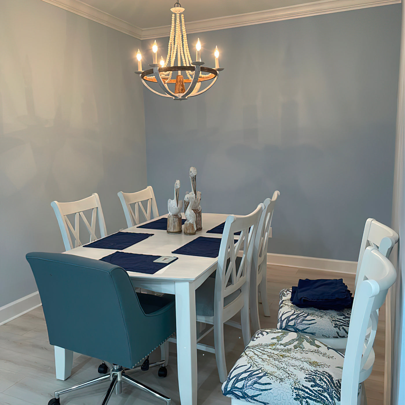 Aveline Chandelier