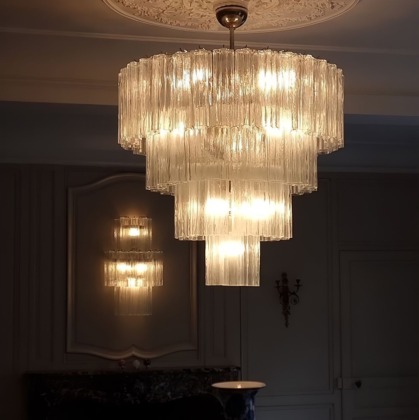 Bryndel Chandelier White Layered Tube-Neutral Decor