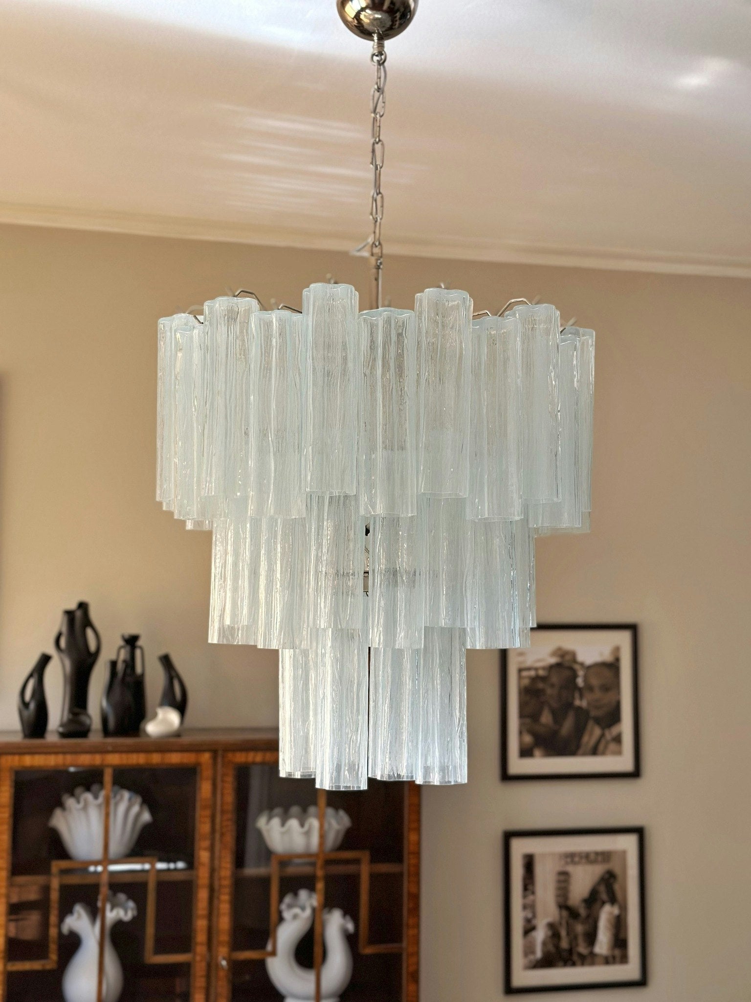 Bryndel Chandelier White Layered Tube-Neutral Decor