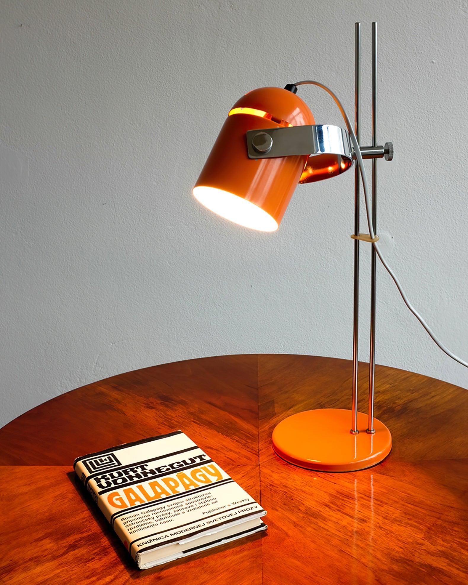 Kerion Industrial Retro Table Lamp-Neutral Decor