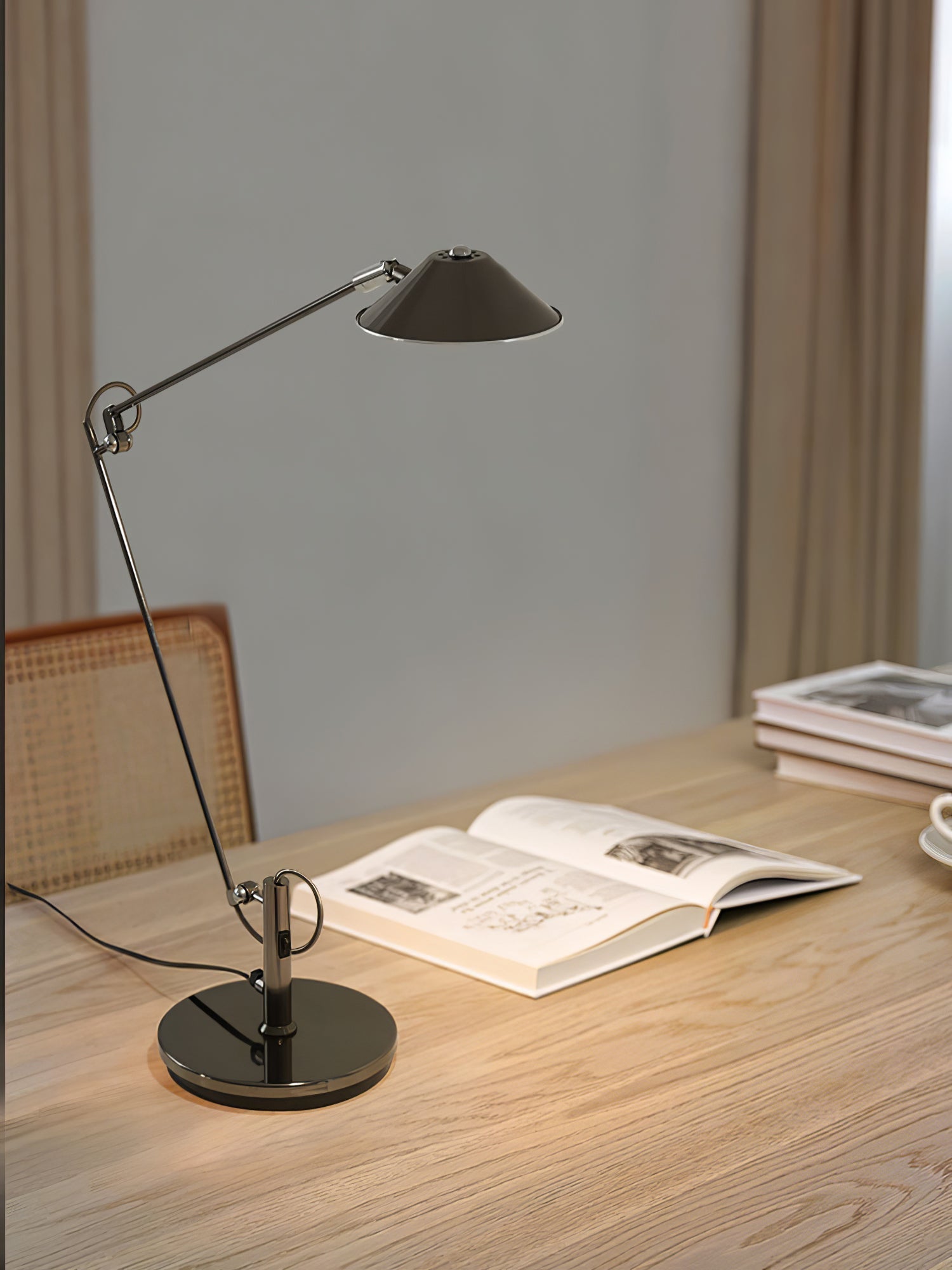 Queden Minimalistic Office Task Lamp-Neutral Decor