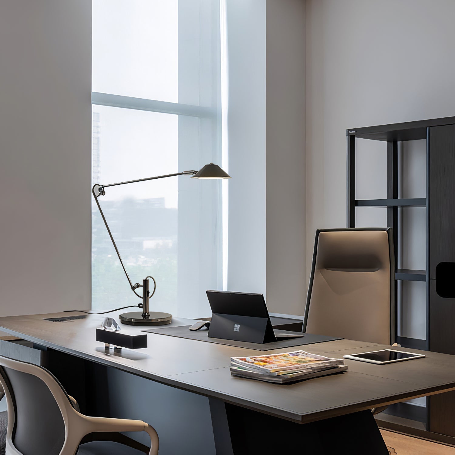 Queden Minimalistic Office Task Lamp-Neutral Decor