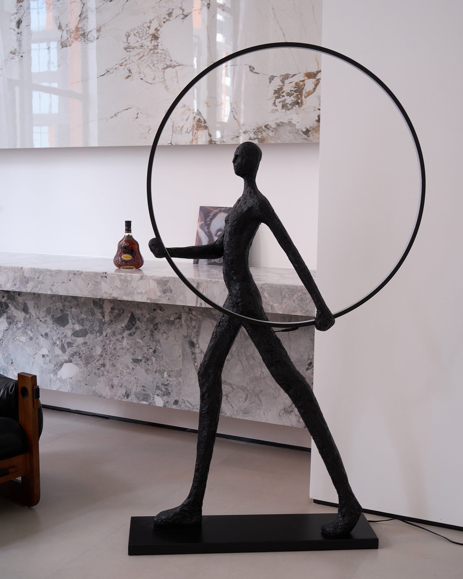 Viri Floor Lamp Sculpture LED Figure-Neutral Decor