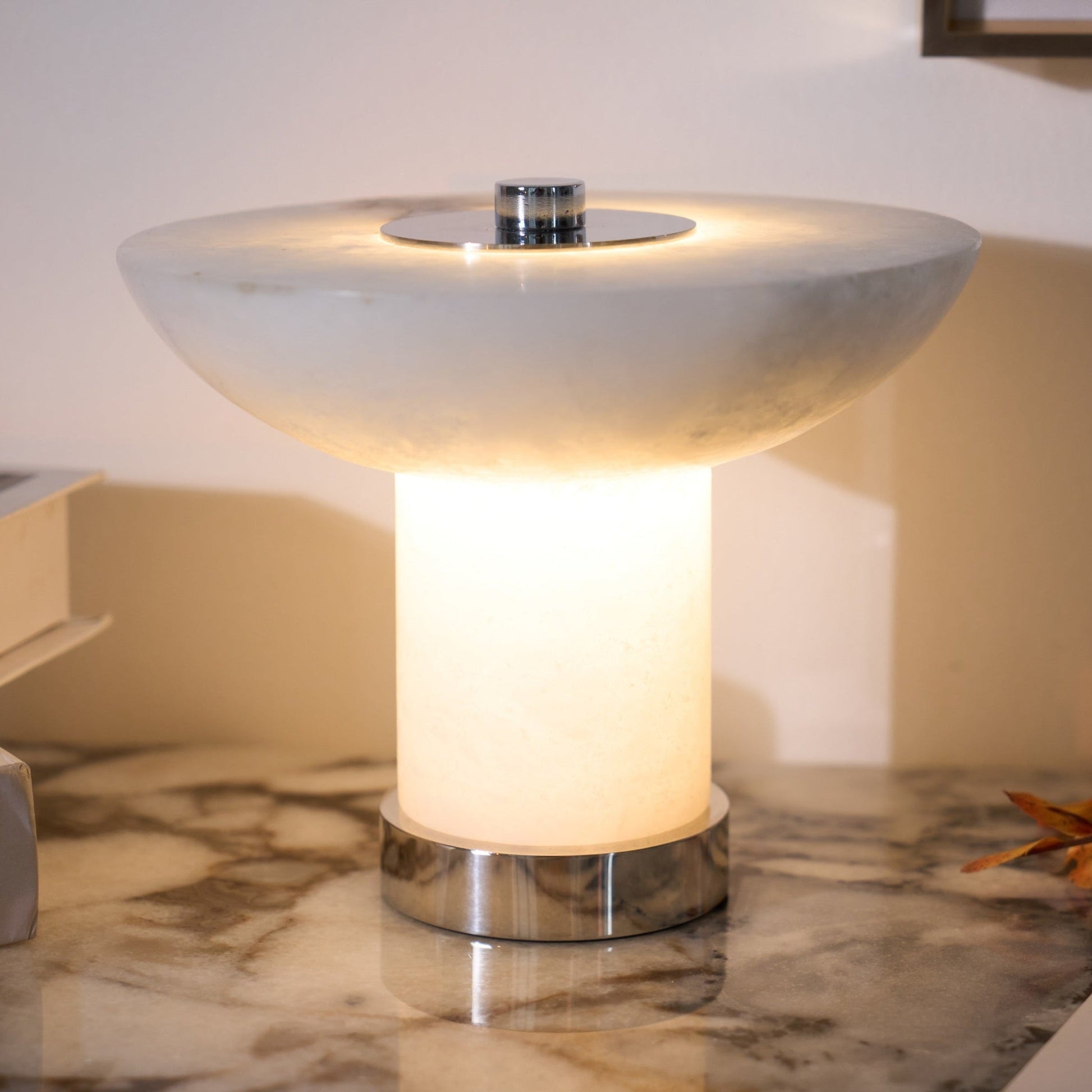 Eurnoran Mushroom Shaped Alabaster Table Lamp-Neutral Decor