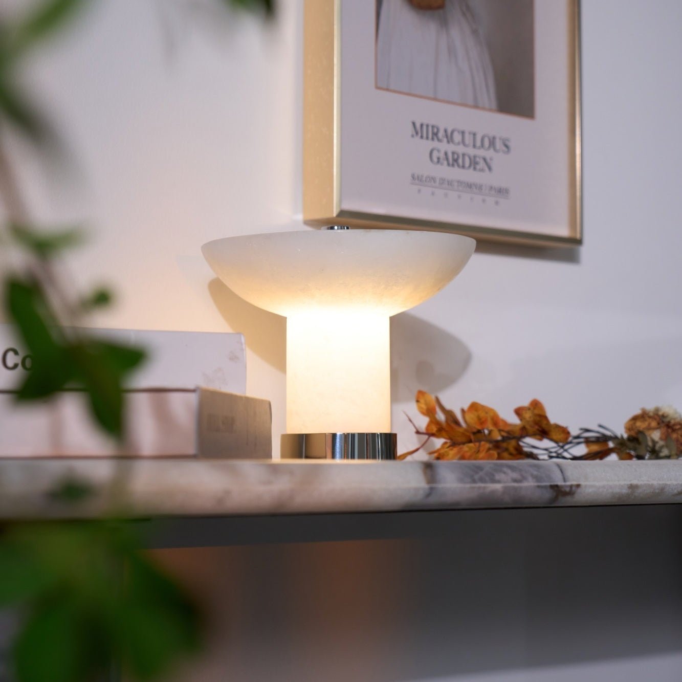 Eurnoran Mushroom Shaped Alabaster Table Lamp-Neutral Decor