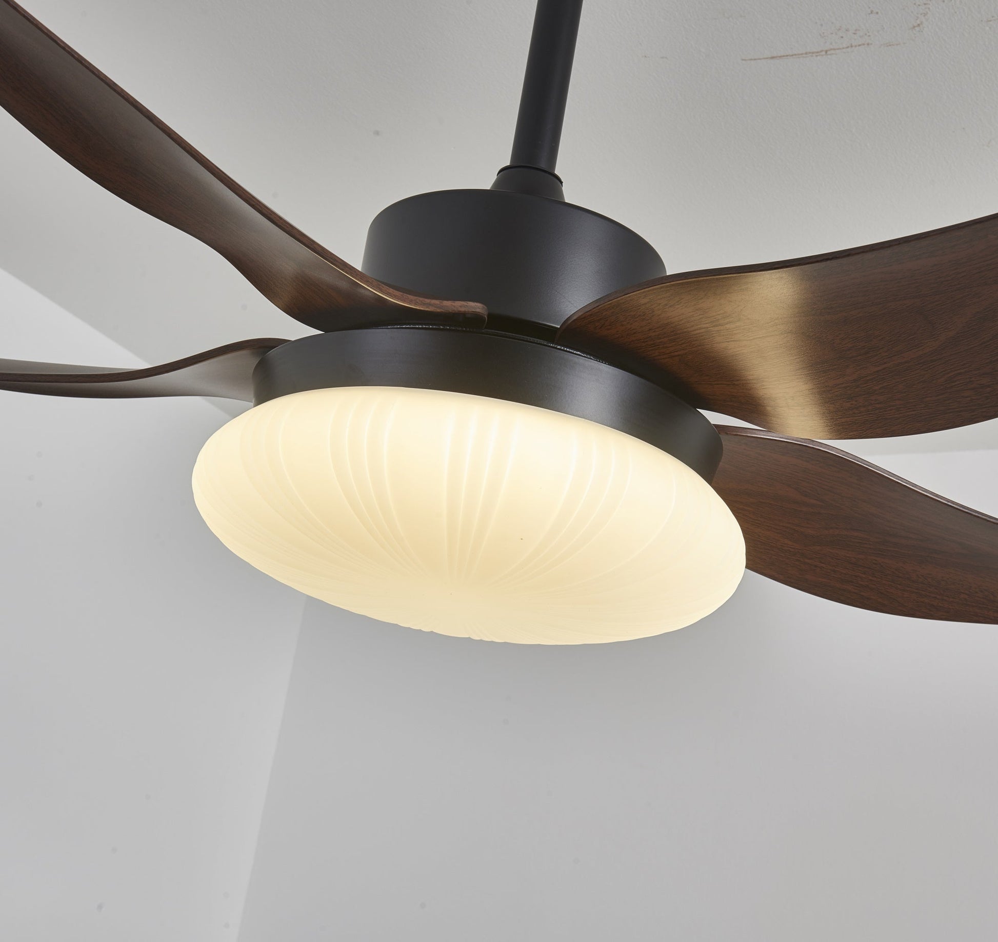 Zerith Modern Wood Ceiling Fan Light-Neutral Decor