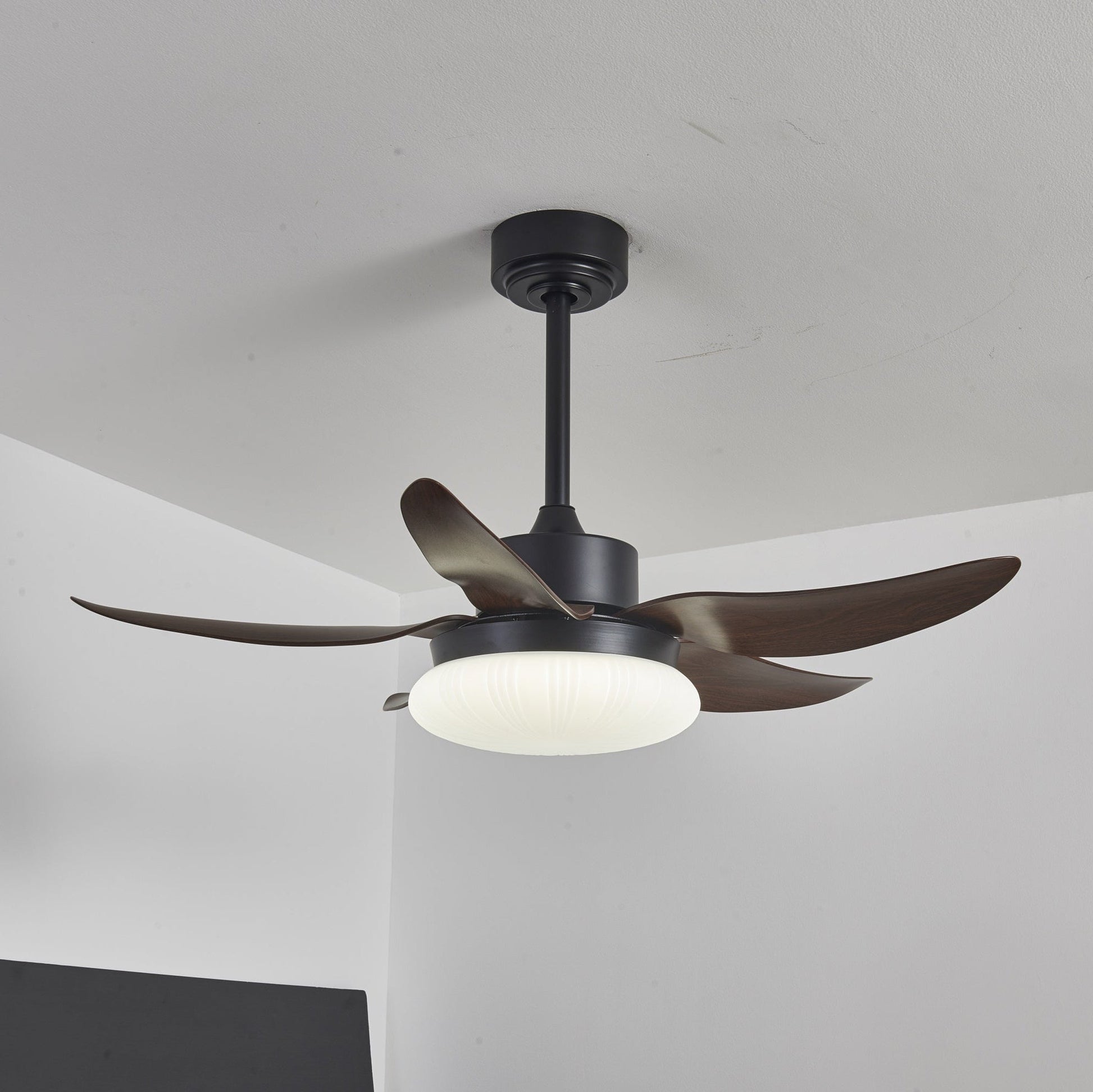 Zerith Modern Wood Ceiling Fan Light-Neutral Decor