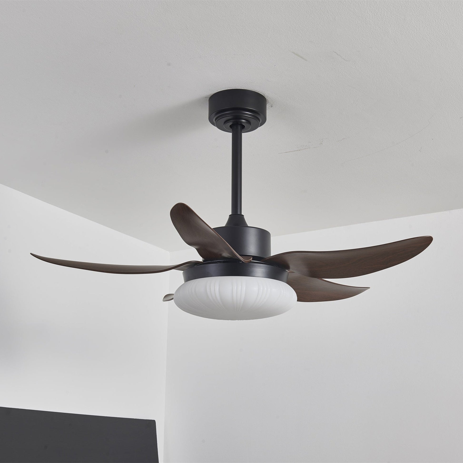 Zerith Modern Wood Ceiling Fan Light-Neutral Decor