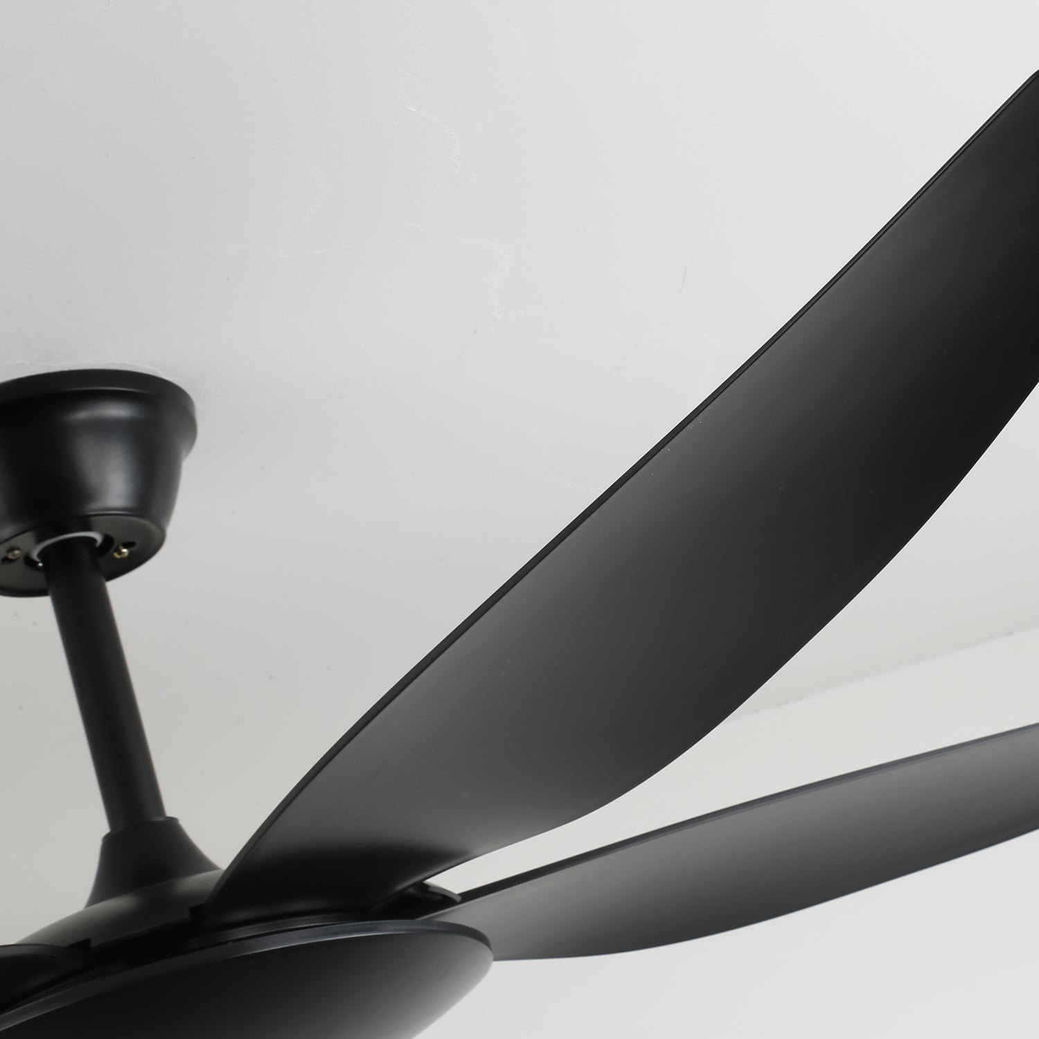 Onyxa Minimalist Ceiling Fan Light-Neutral Decor