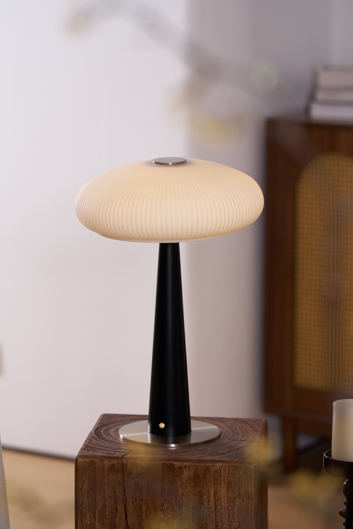 Glow Minimalist Wood Table Lamp-Neutral Decor