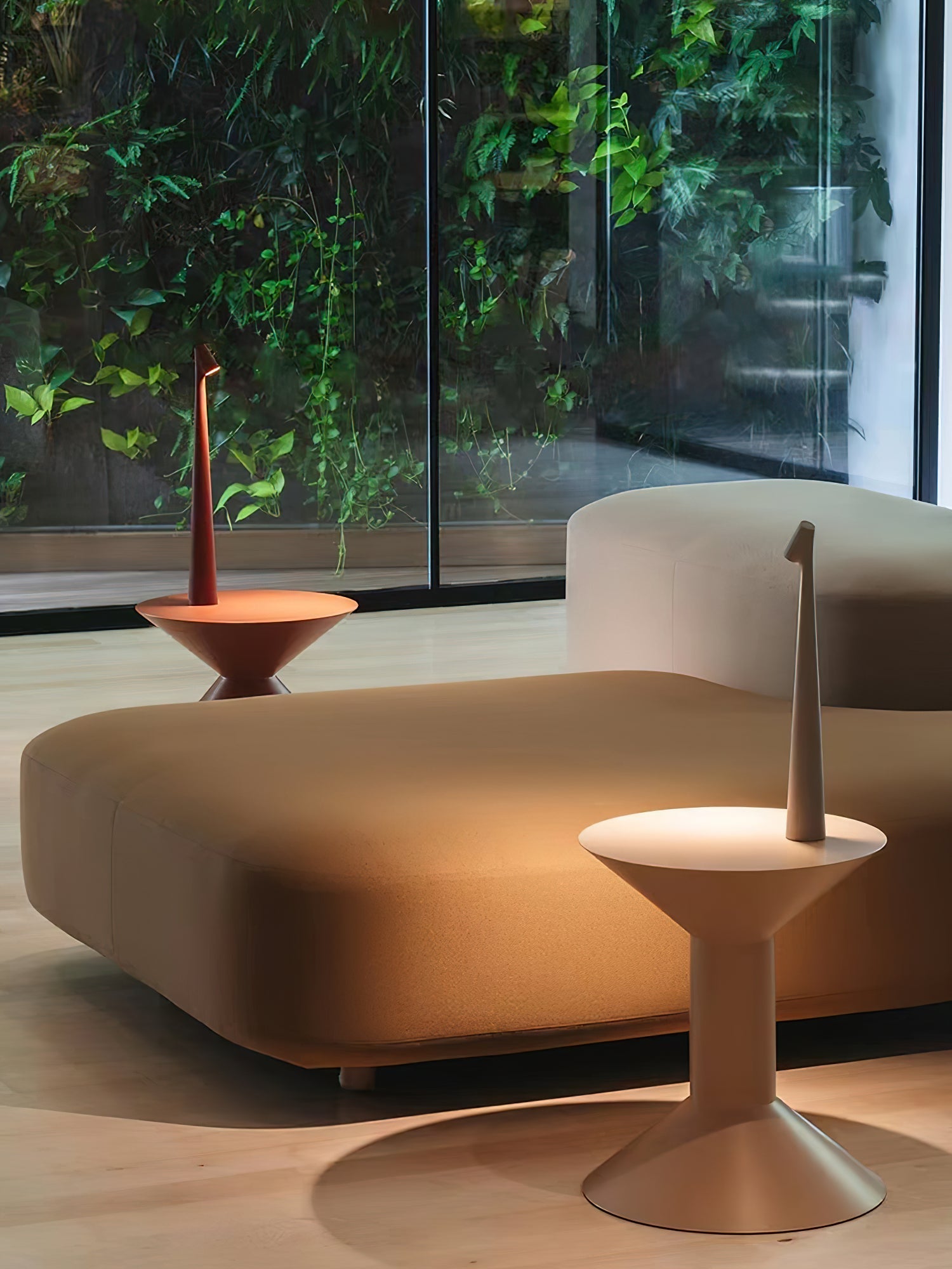 Wilen Acrylic Minimalist Table Lamp-Neutral Decor