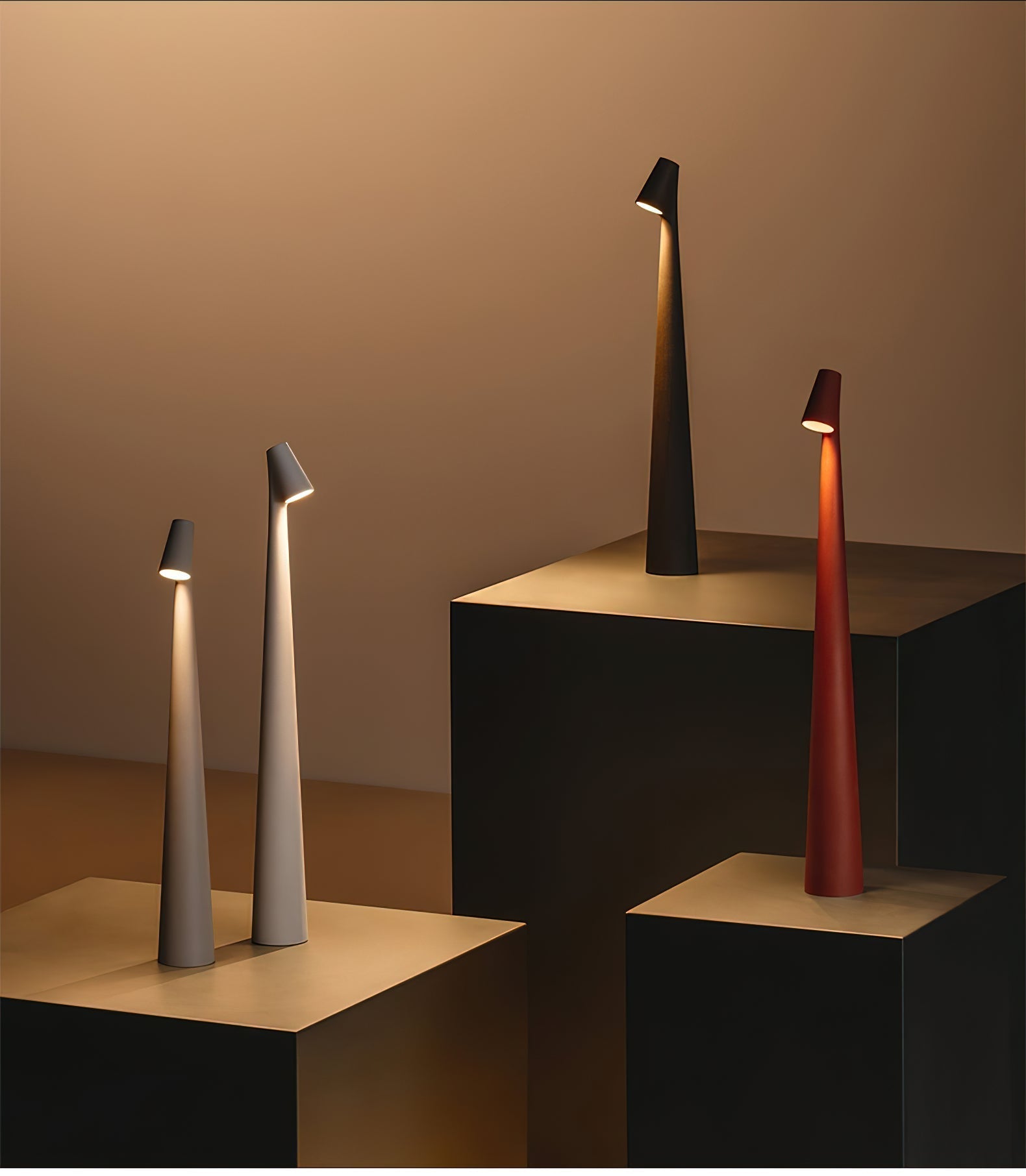 Wilen Acrylic Minimalist Table Lamp-Neutral Decor