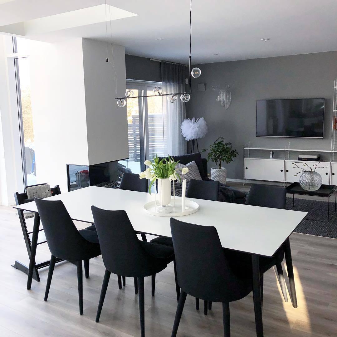 Moss Chandelier Glass with Black Steel Linear-Neutral Decor