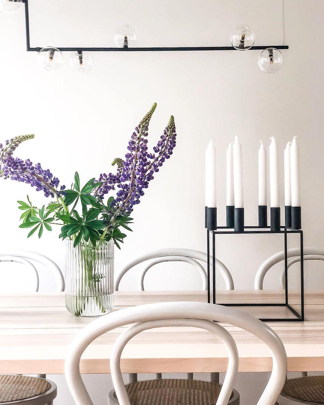 Moss Chandelier Glass with Black Steel Linear-Neutral Decor
