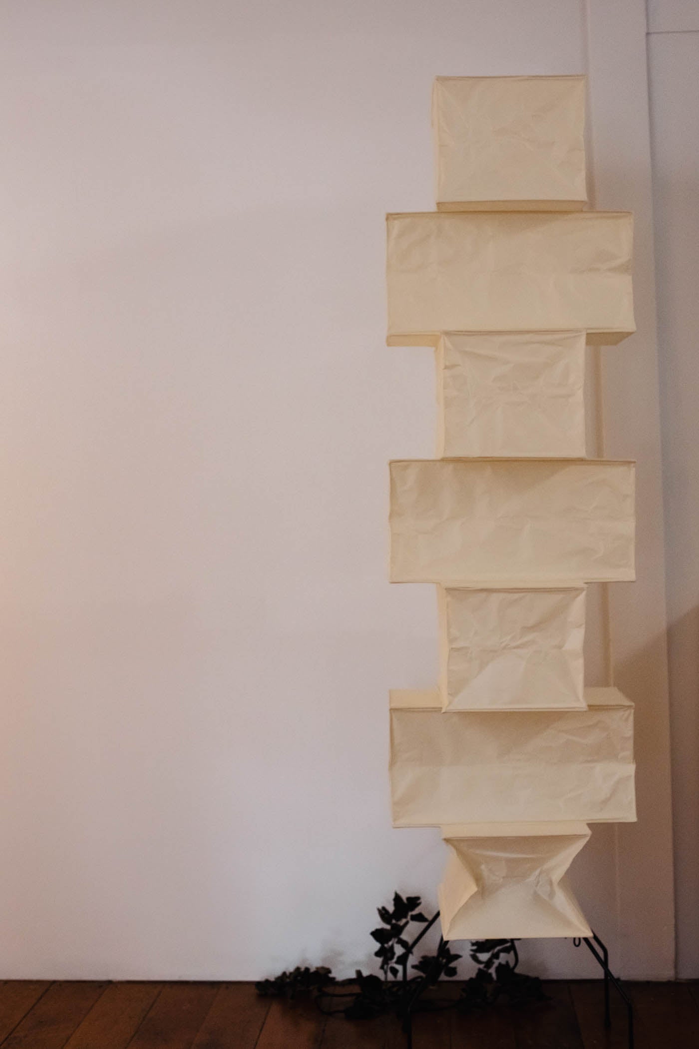 Avara Paper Floor Lamp-Neutral Decor