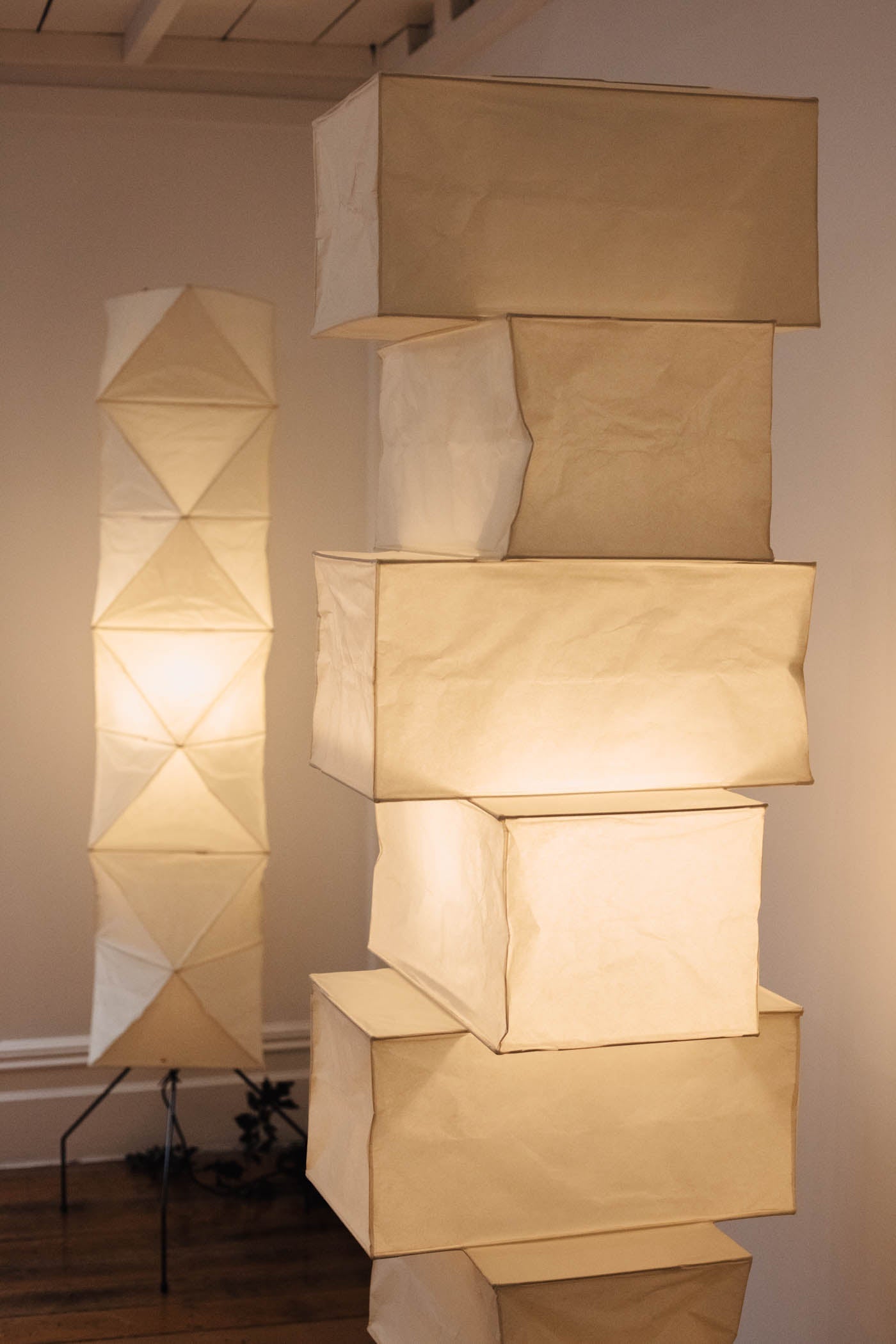 Avara Paper Floor Lamp-Neutral Decor