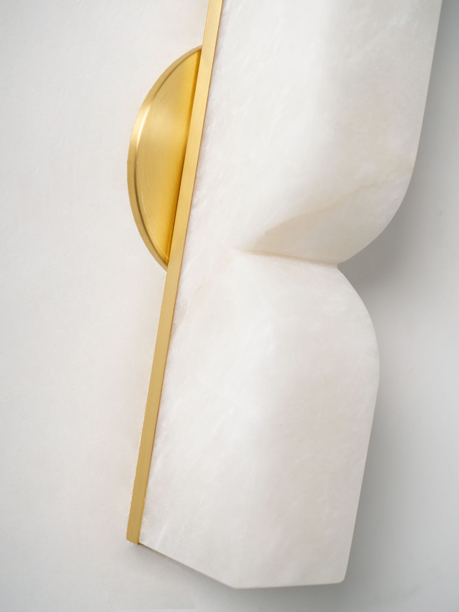 Lena Minimalist Alabaster Wall Light-Neutral Decor