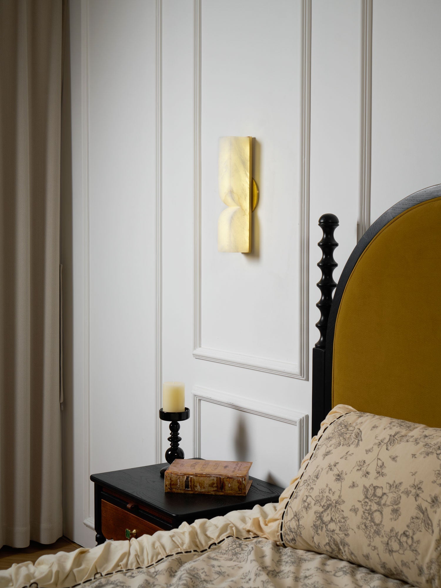 Lunaris Alabaster Rectangular Wall Lamp-Neutral Decor