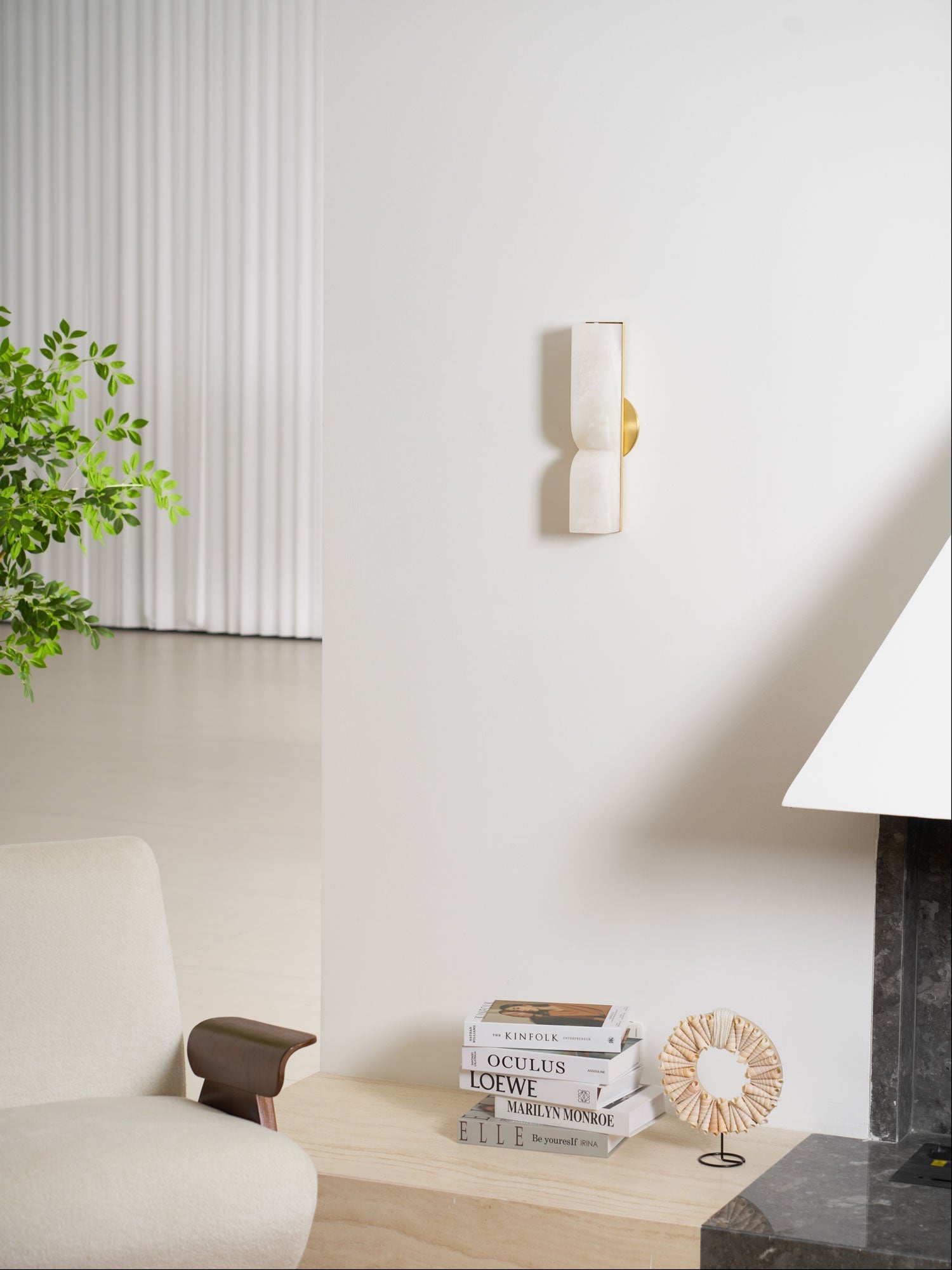 Lunaris Alabaster Rectangular Wall Lamp-Neutral Decor