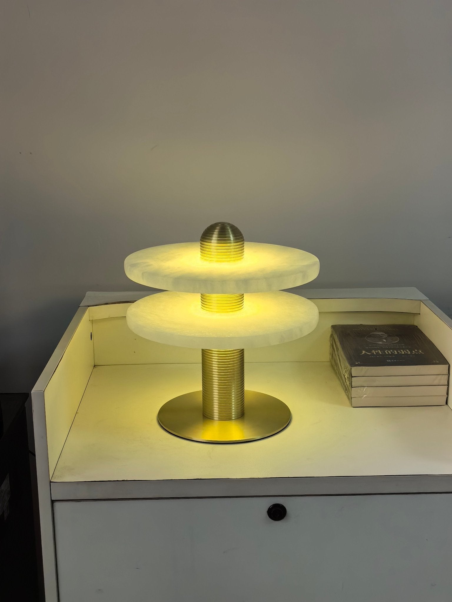 Nerio Modern Alabaster Table Lamp-Neutral Decor