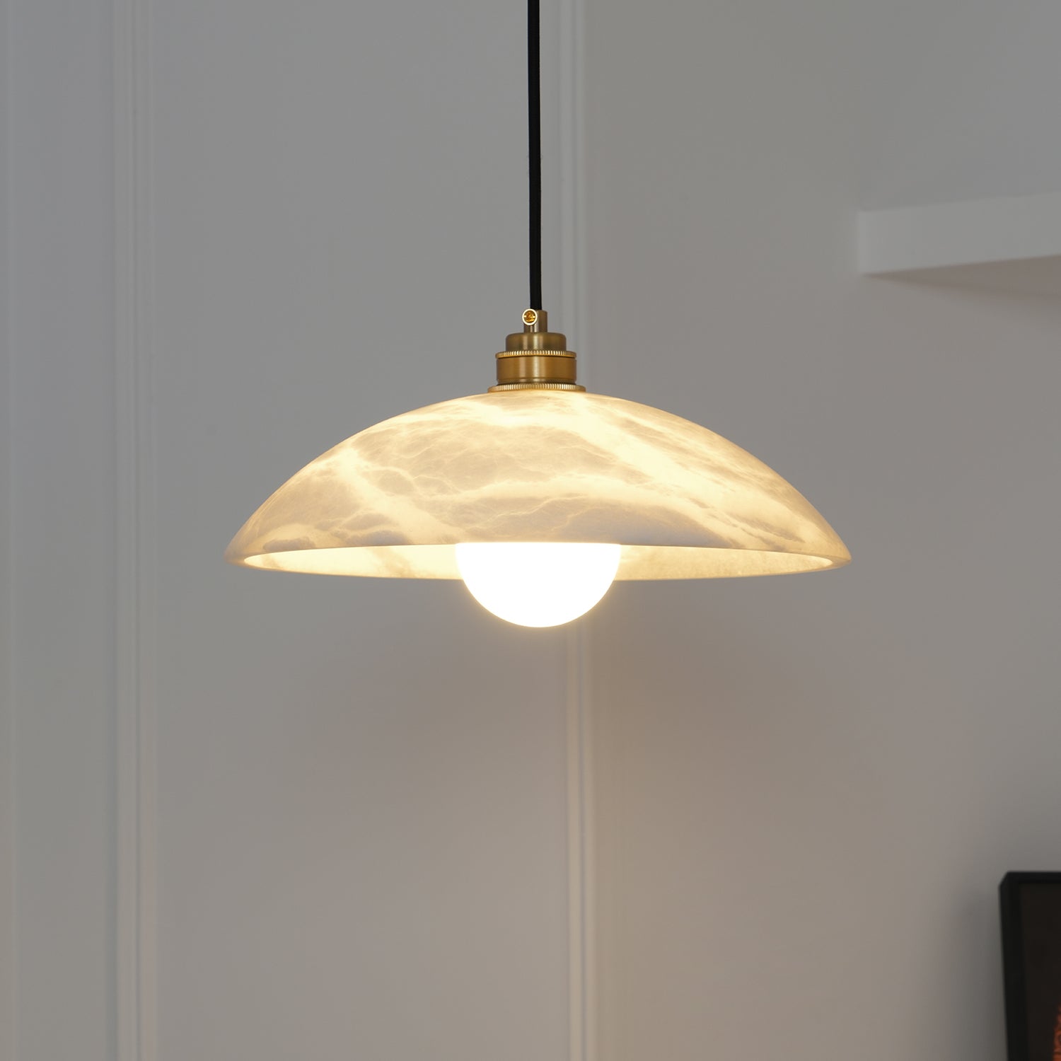 Warenol Minimalist Alabaster Pendant Light-Neutral Decor