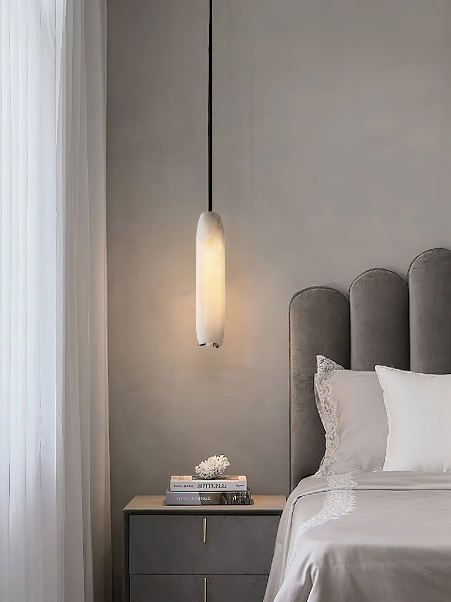 Kvennuvye Flute Modern Minimalist Alabaster Pendant Light