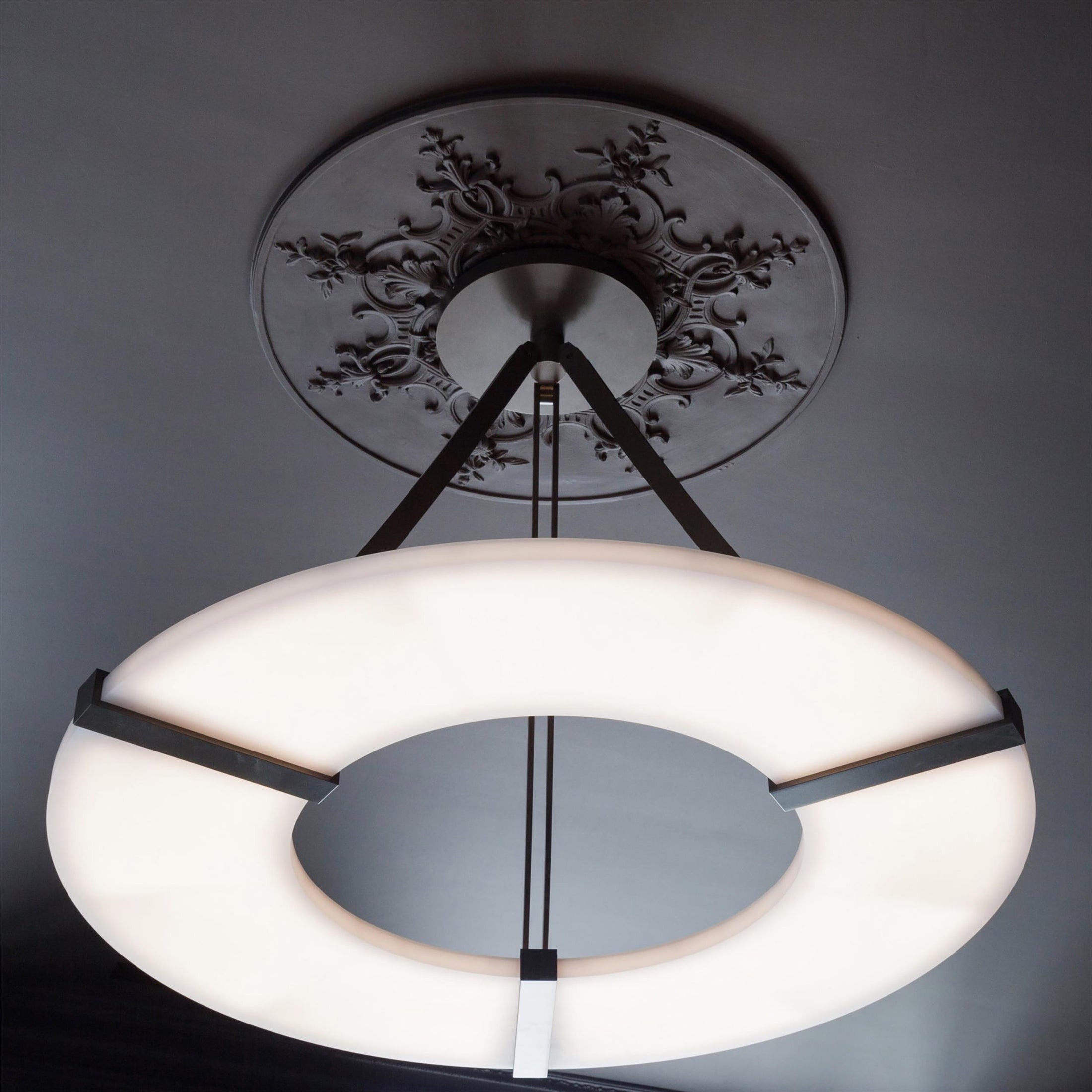 Faelor Alabaster Ring Pendant Light-Neutral Decor