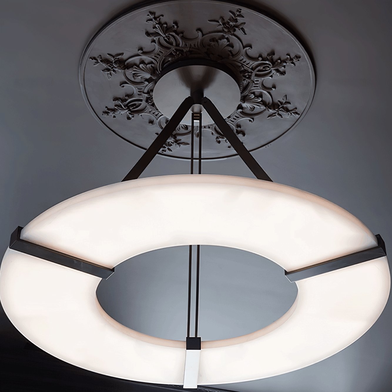 Faelor Alabaster Ring Pendant Light-Neutral Decor