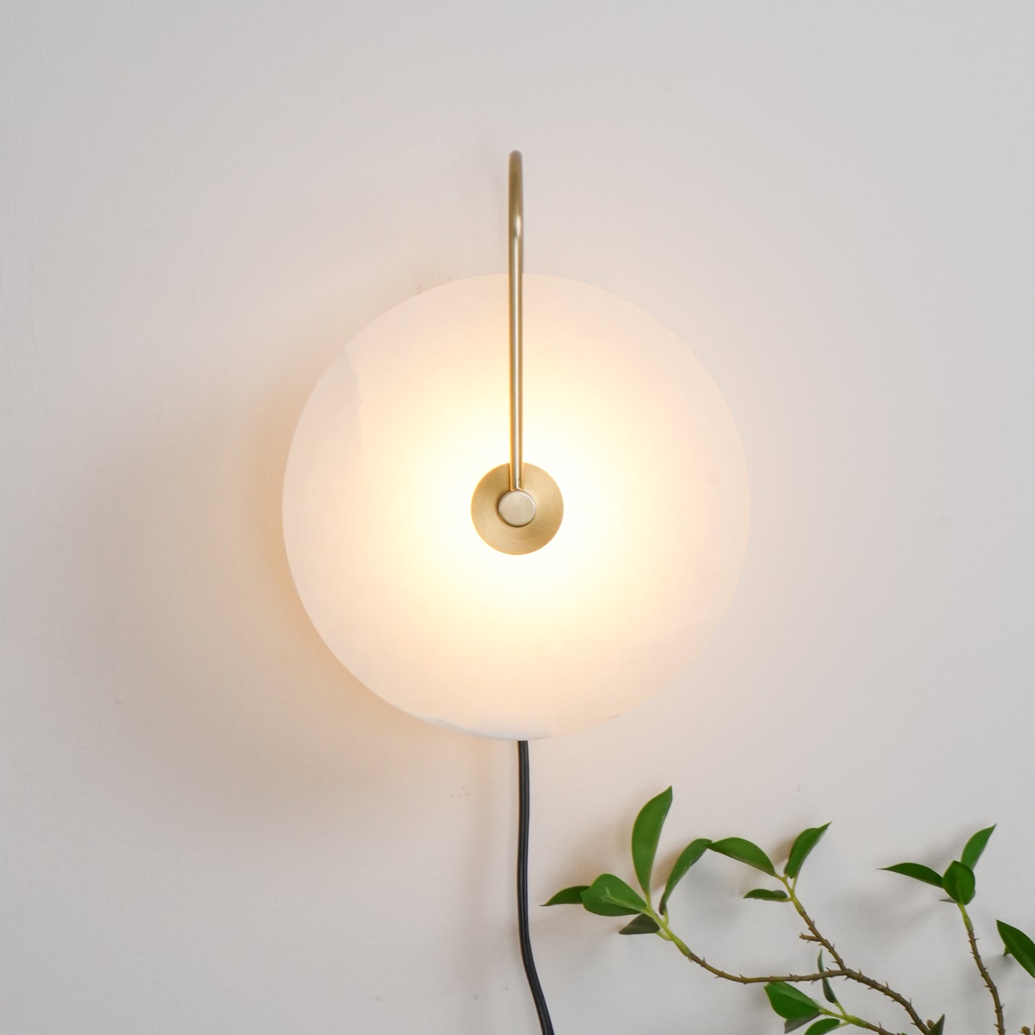 Lively Alabaster Globe Wall Light-Neutral Decor