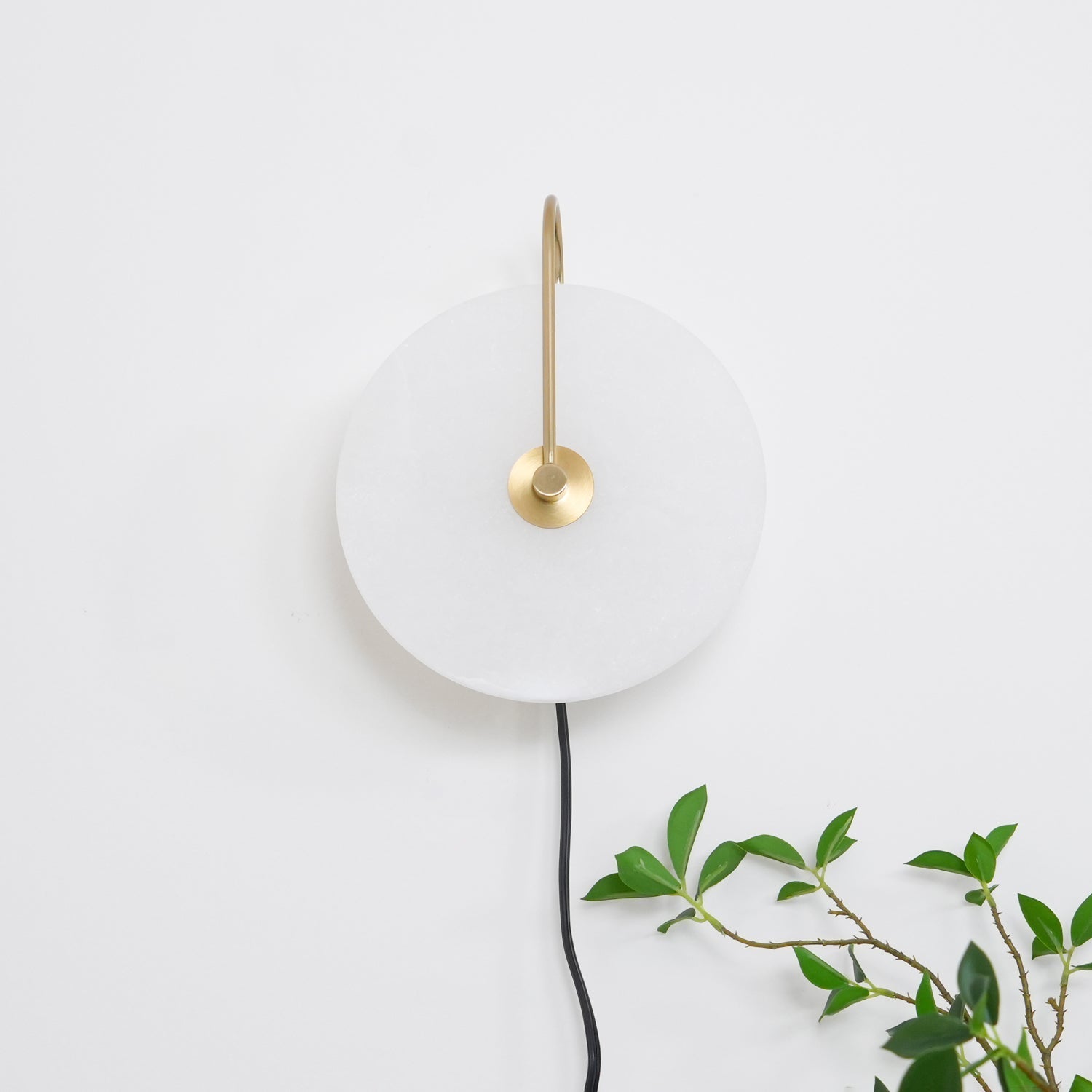 Lively Alabaster Globe Wall Light-Neutral Decor