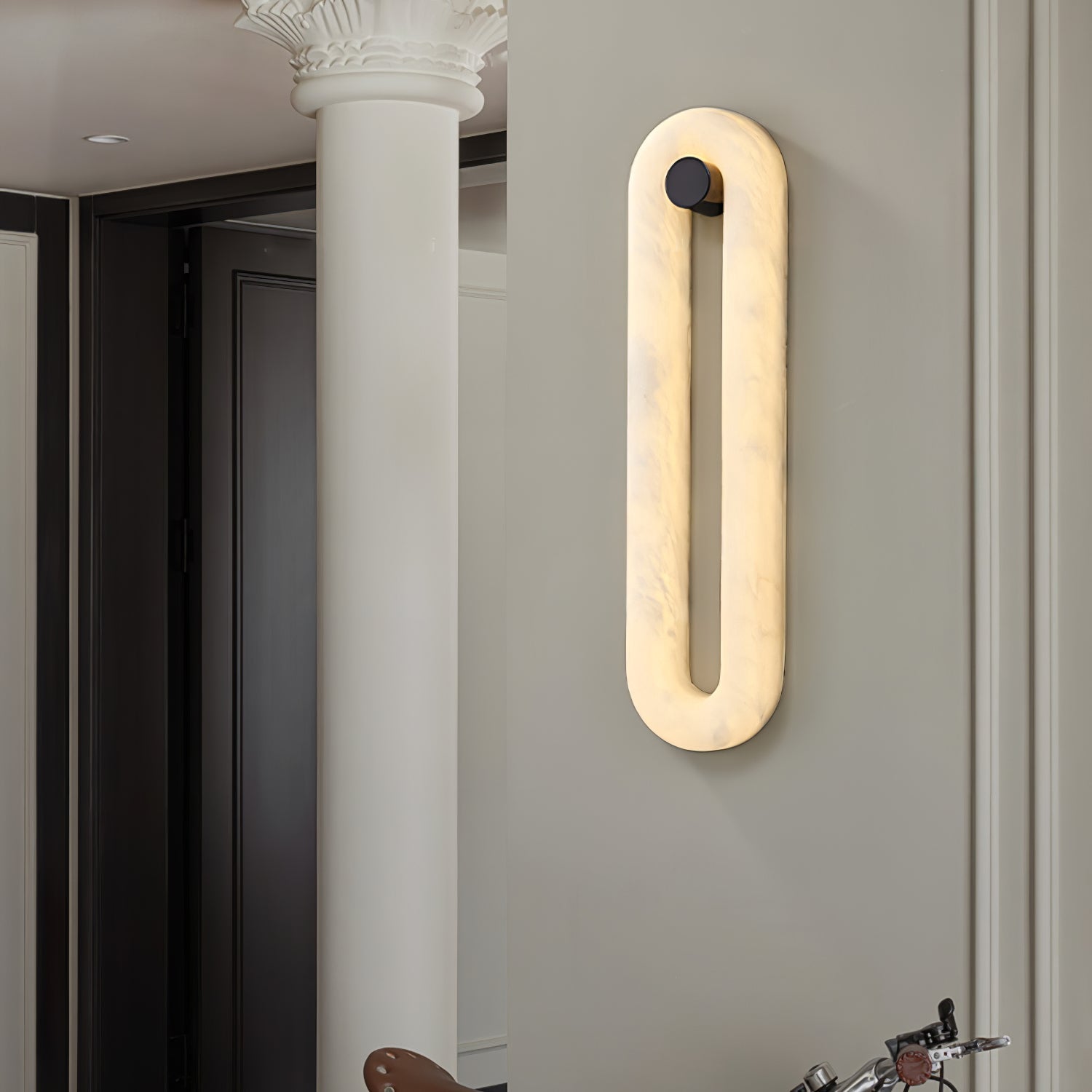 Aurea Modern Alabaster Wall Light-Neutral Decor