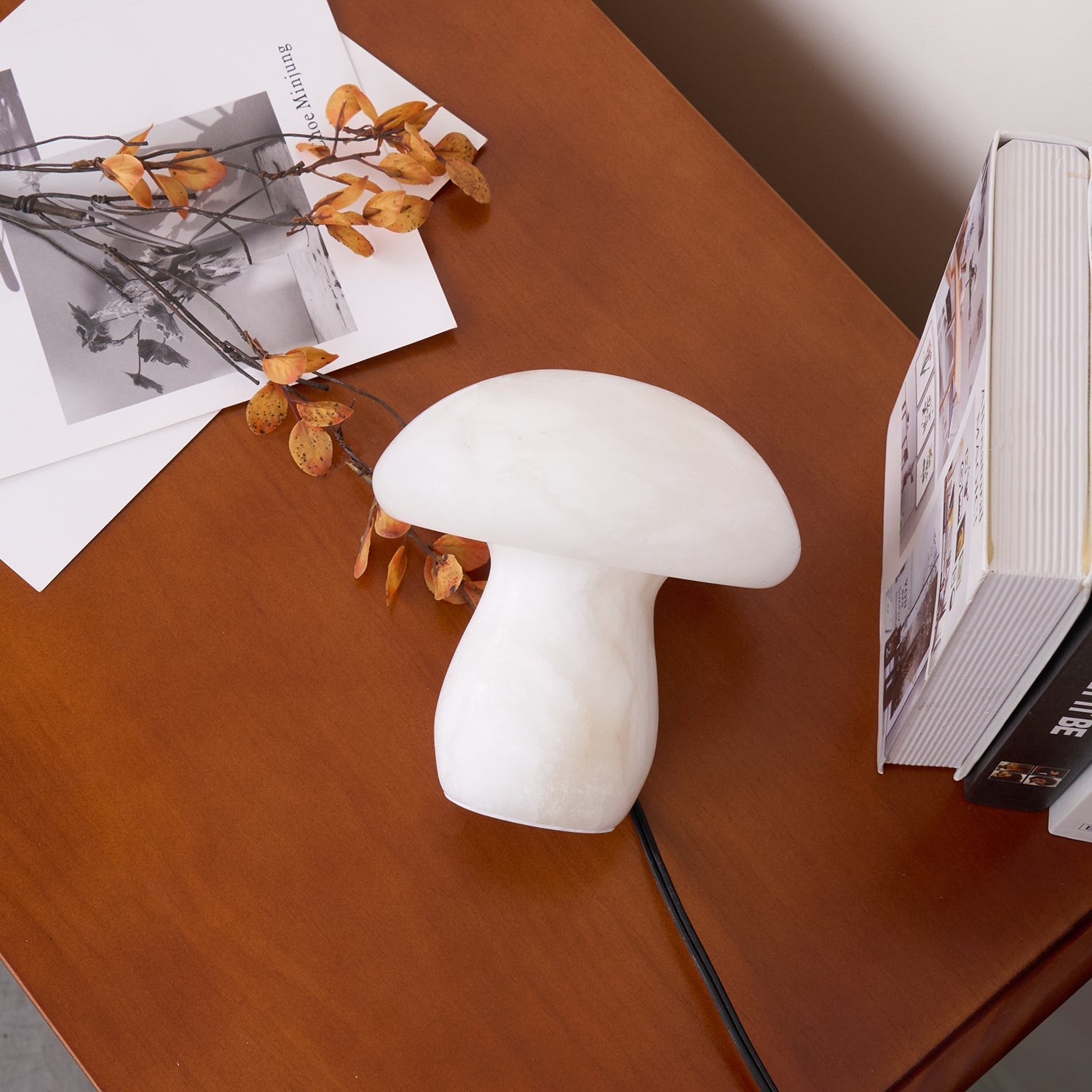 Nera Alabaster Table Lamp-Neutral Decor