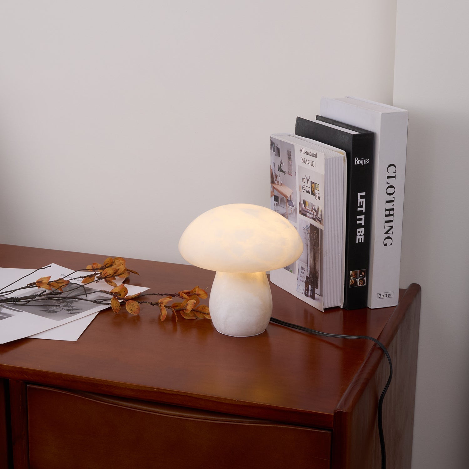 Nera Alabaster Table Lamp-Neutral Decor