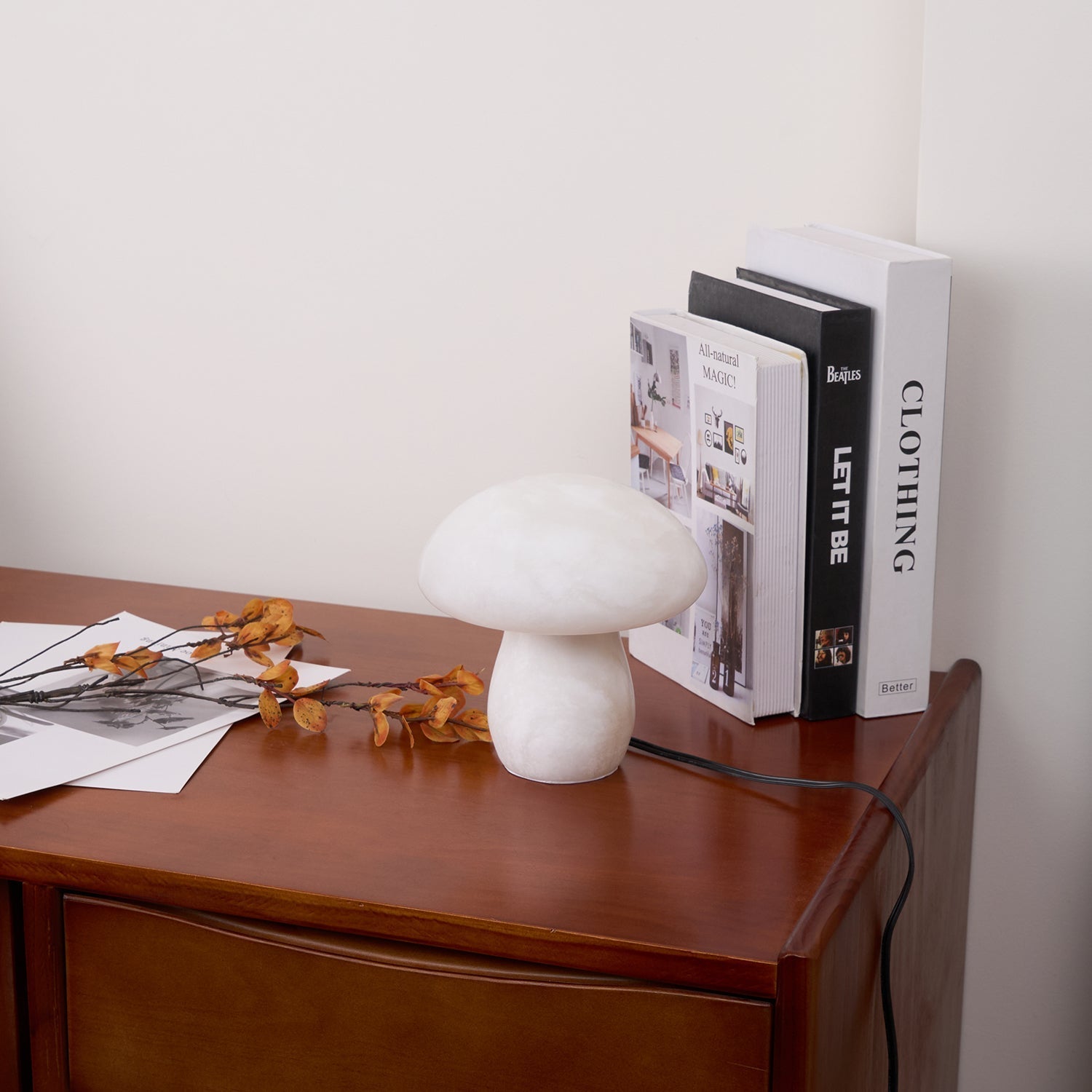 Nera Alabaster Table Lamp-Neutral Decor